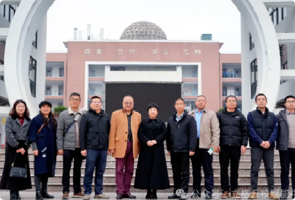 立格云校“百城千校联盟”扩容，合川、潼南两校签约授牌仪式圆满举行